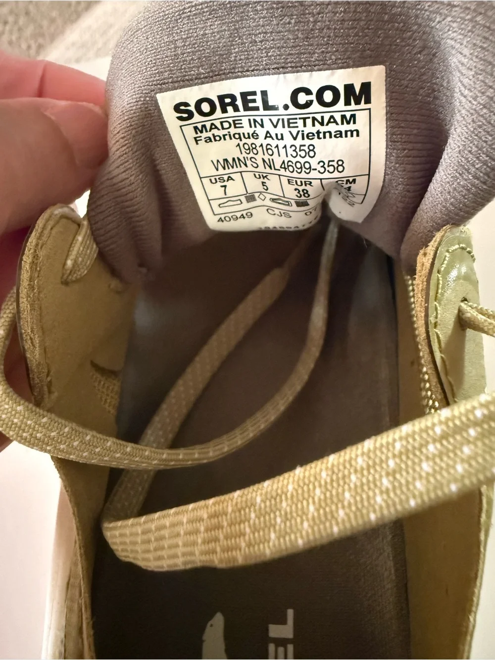 Sorel lightweight olive